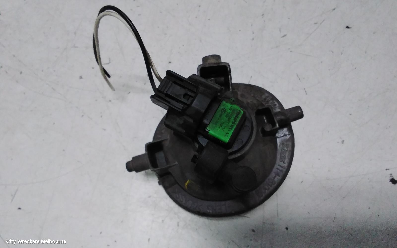 MAZDA 6 LEFT INDICATOR/FOG/SIDE, BUMPER FOGLAMP, GG/GY, LUXURY SPORT TYPE, 09/2002 - 07/2005 - Image 3