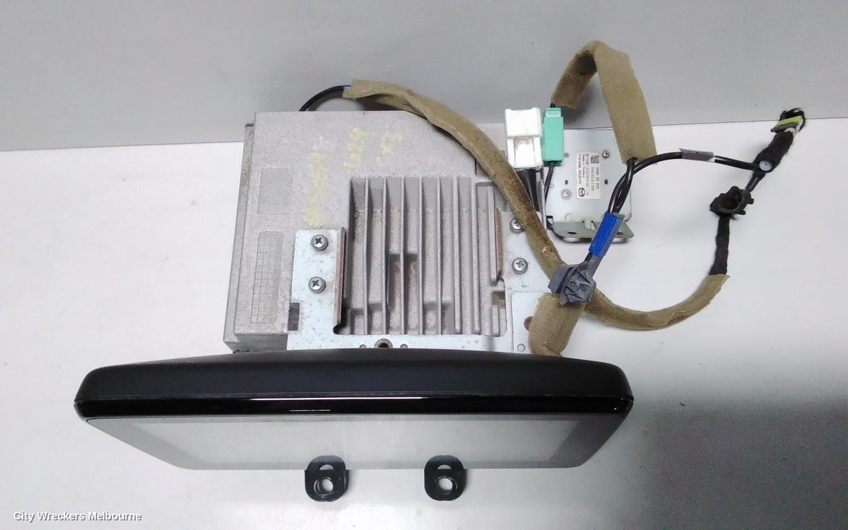 MAZDA CX3 RADIO/CD/DVD/SAT/TV, SD CARD ONLY, DK, 03/2015 ONWARDS - Image 3