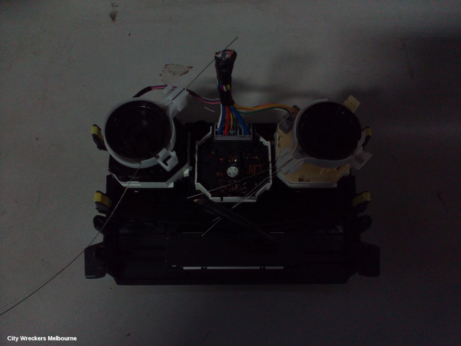 TOYOTA COROLLA HEATER/AC CONTROLS, ZRE152/20153R, NON CLIMATE TYPE, SEDAN, 03/2007 - 12/2013 - Image 2