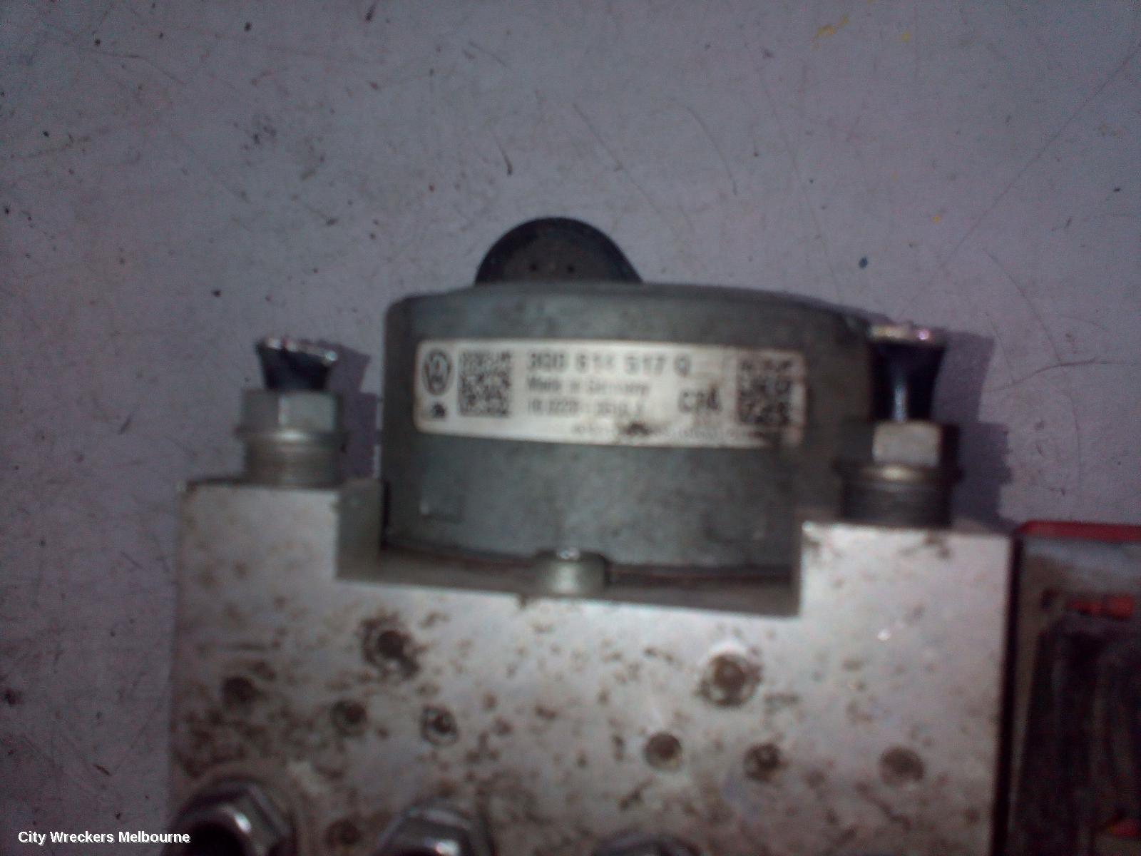 VOLKSWAGEN GOLF ABS PUMP/MODULATOR, GEN 7, ON MOTOR P/N 3Q0614517Q, 03/2013 ONWARDS - Image 2