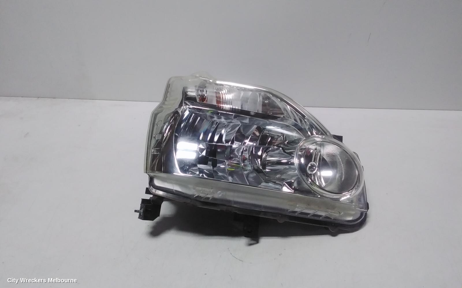 NISSAN XTRAIL RIGHT HEADLAMP, T31, HALOGEN TYPE, ST/ST-L/TS, 09/2007 - 06/2010 - Image 1