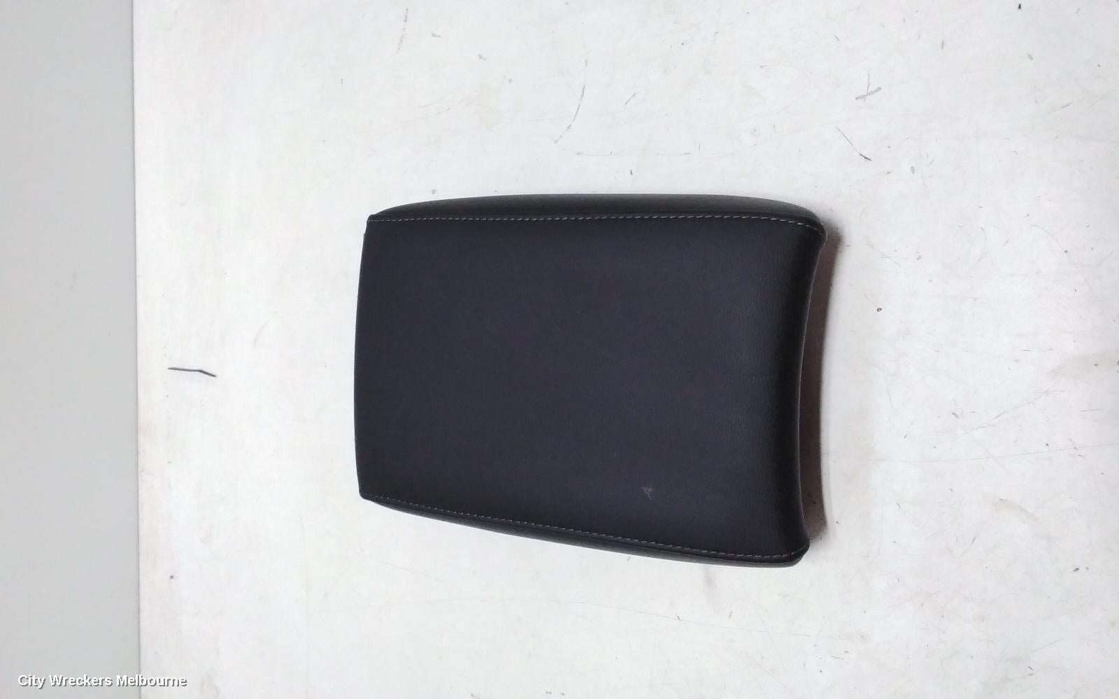 HONDA CRV CONSOLE, RW, 05/2017 - 08/2023 - Image 2