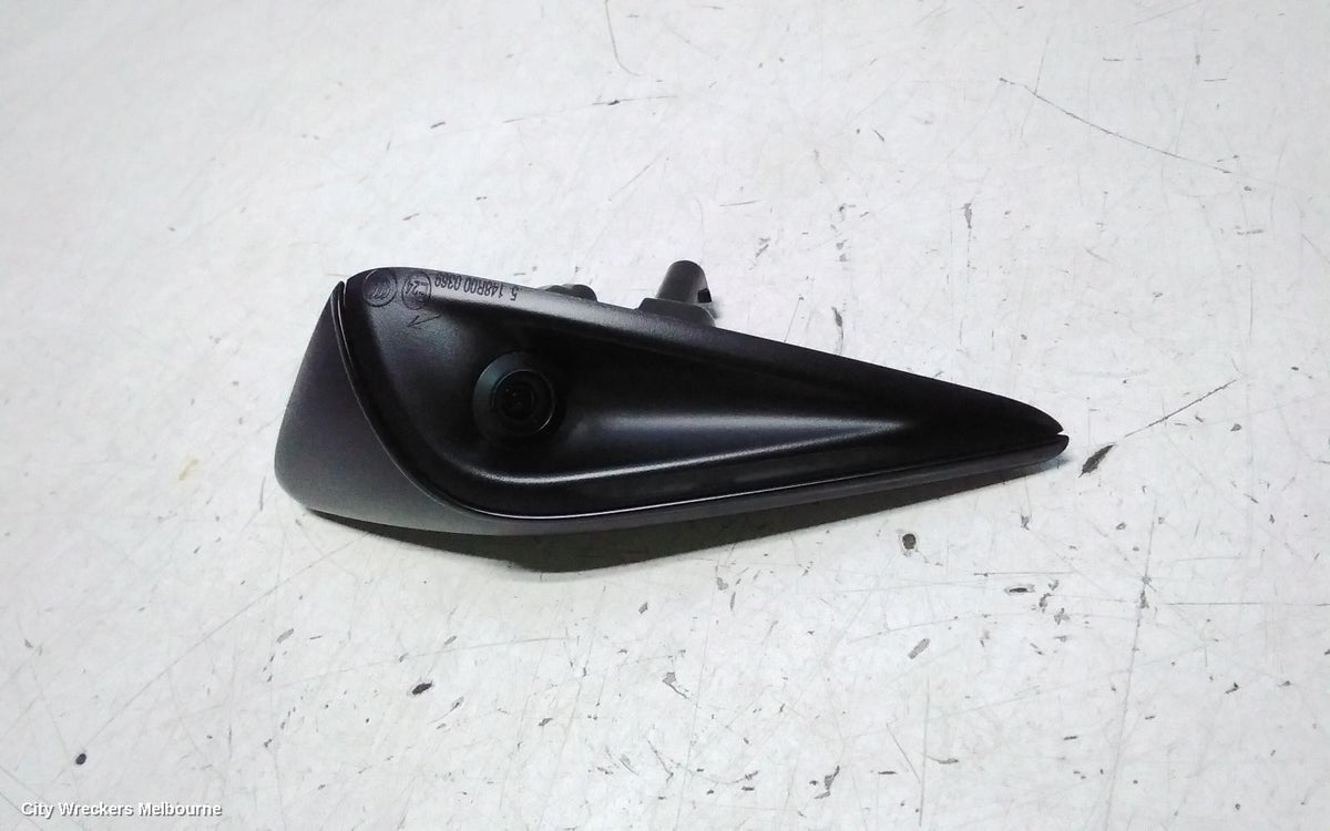 TESLA MODEL Y REVERSE CAMERA, 1ST GEN, SIDE CAMERA (RH GUARD), 03/2022 - 02/2025 - Image 2