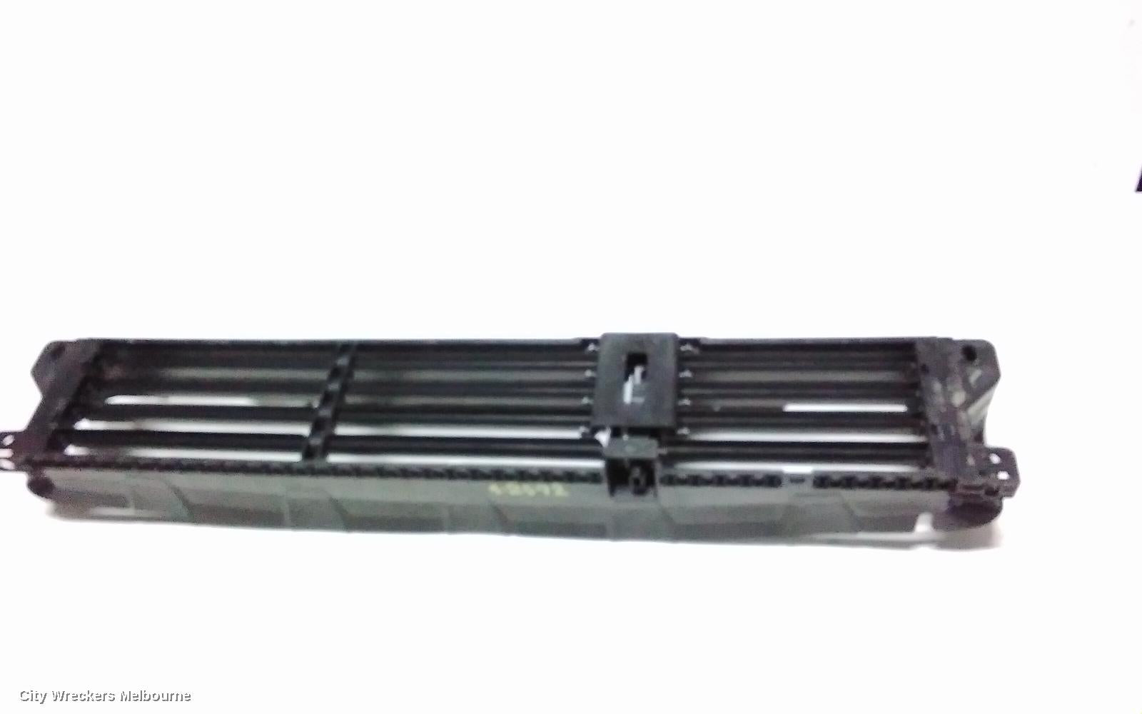 MITSUBISHI OUTLANDER, ZM, 08/2021 ONWARDS, RADIATOR SHUTTER PART NUMBER: 21421-6RA0: 117369 - Image 3