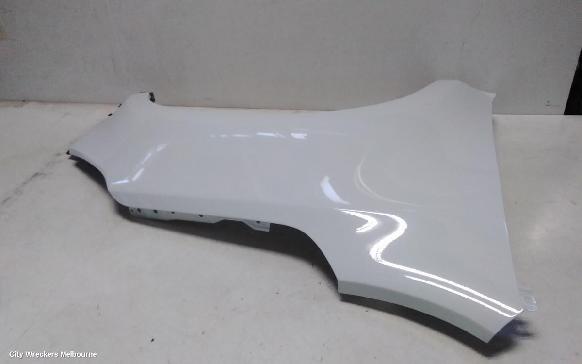 HOLDEN COLORADO RIGHT GUARD, RG/RG 7, NON INDICATOR, NON SNORKEL TYPE, 01/2012 - 12/2020 - Image 1