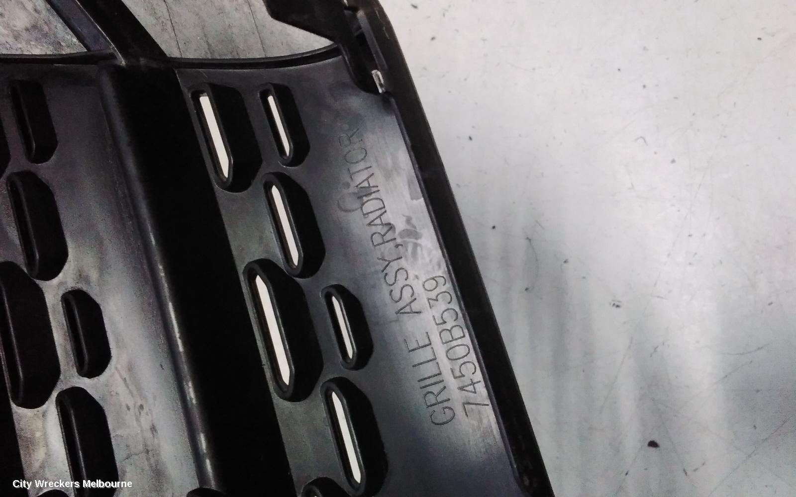 MITSUBISHI ECLIPSE CROSS GRILLE, RADIATOR GRILLE (UPPER), HIGH GLOSS BLACK, YB, 10/2020 ONWARDS - Image 1