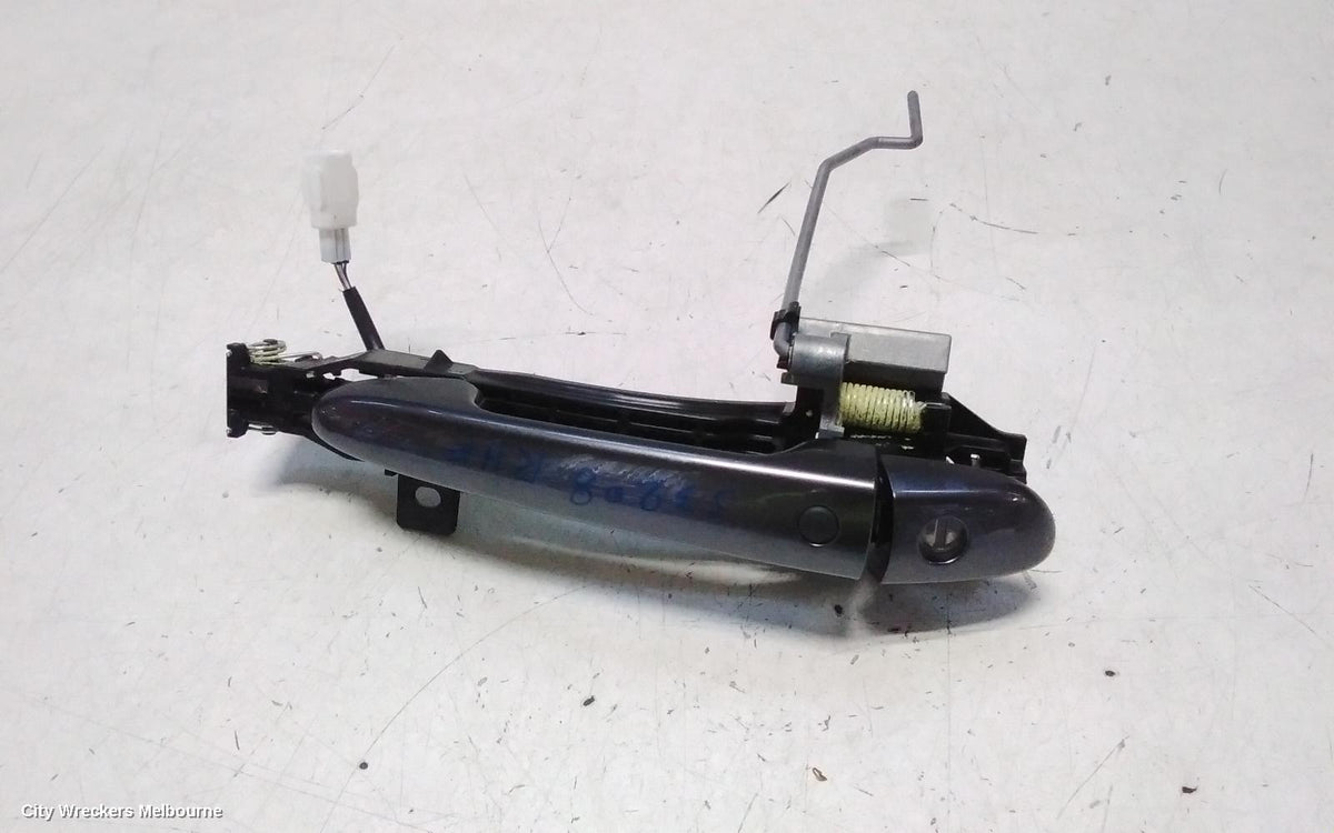 MAZDA CX8 DOOR HANDLE, OUTER, RH FRONT, W/ SMART KEYLESS TYPE, KG, 05/2018 - 12/2023 - Image 2