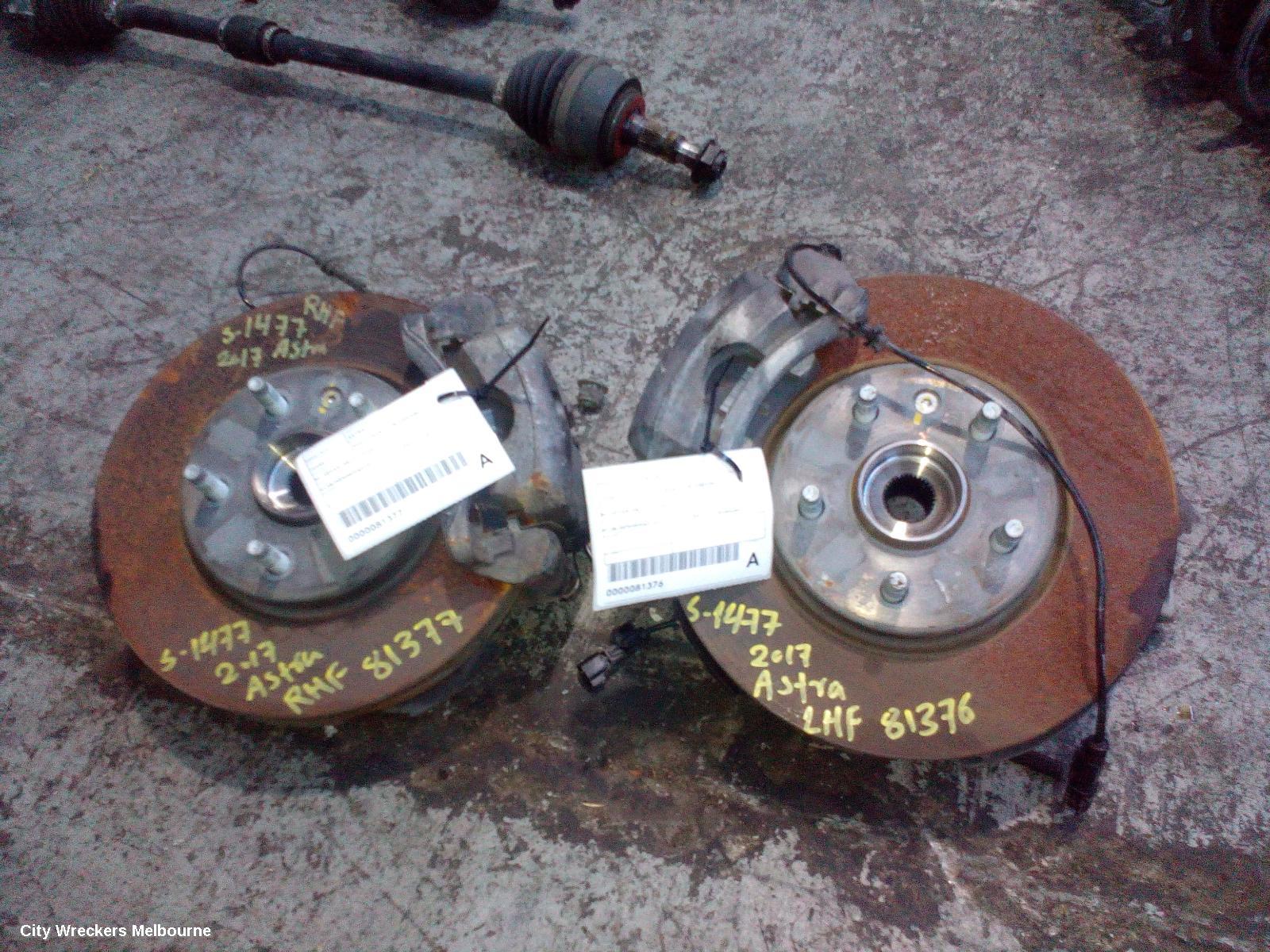 HOLDEN ASTRA LEFT FRONT HUB ASSEMBLY, BL, SEDAN, 05/2017 - 12/2020 - Image 2