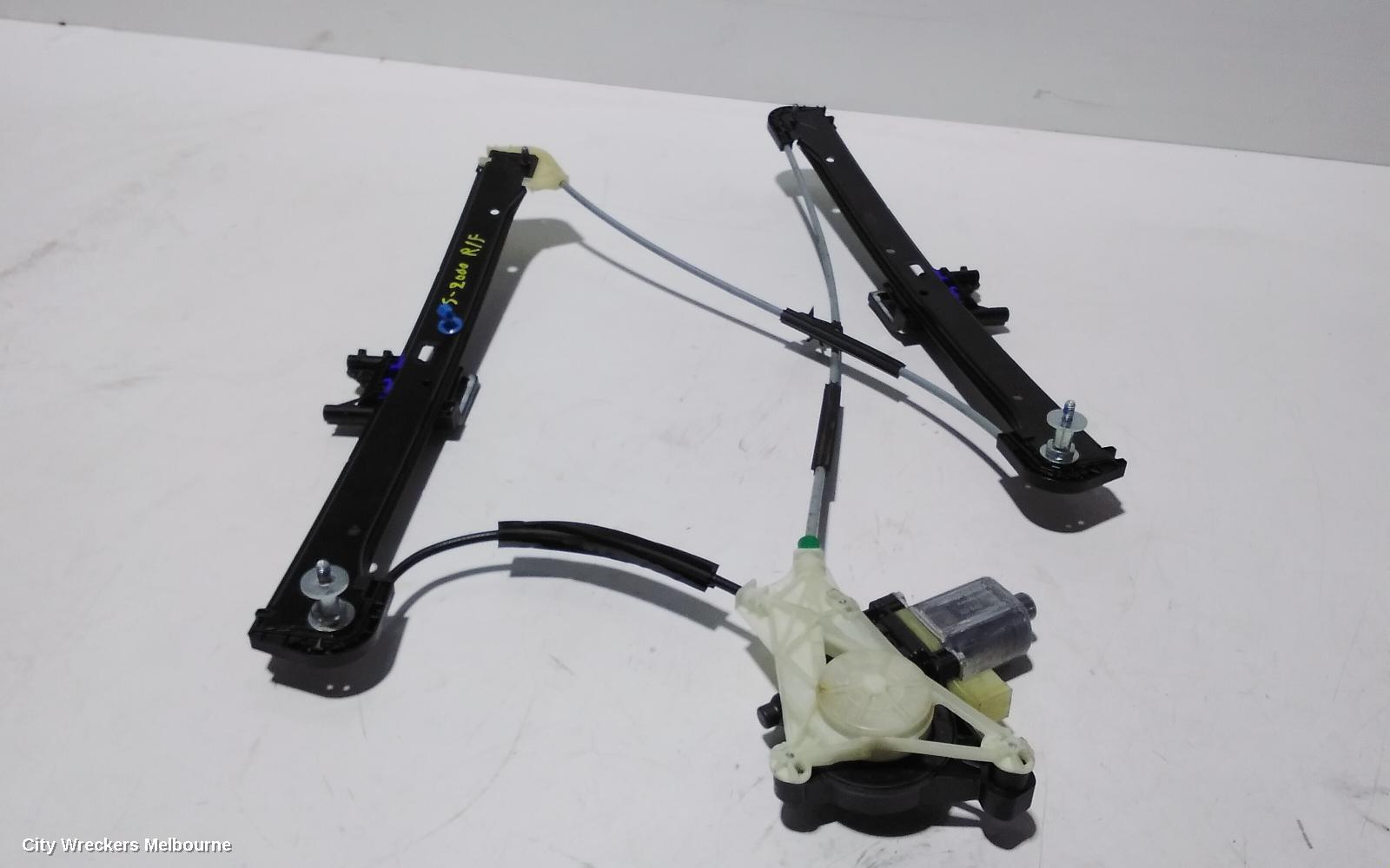 AUDI A3 RIGHT FRONT WINDOW REG/MOTOR, 8V, 4DR SEDAN, 10/2013 - 10/2020 - Image 1