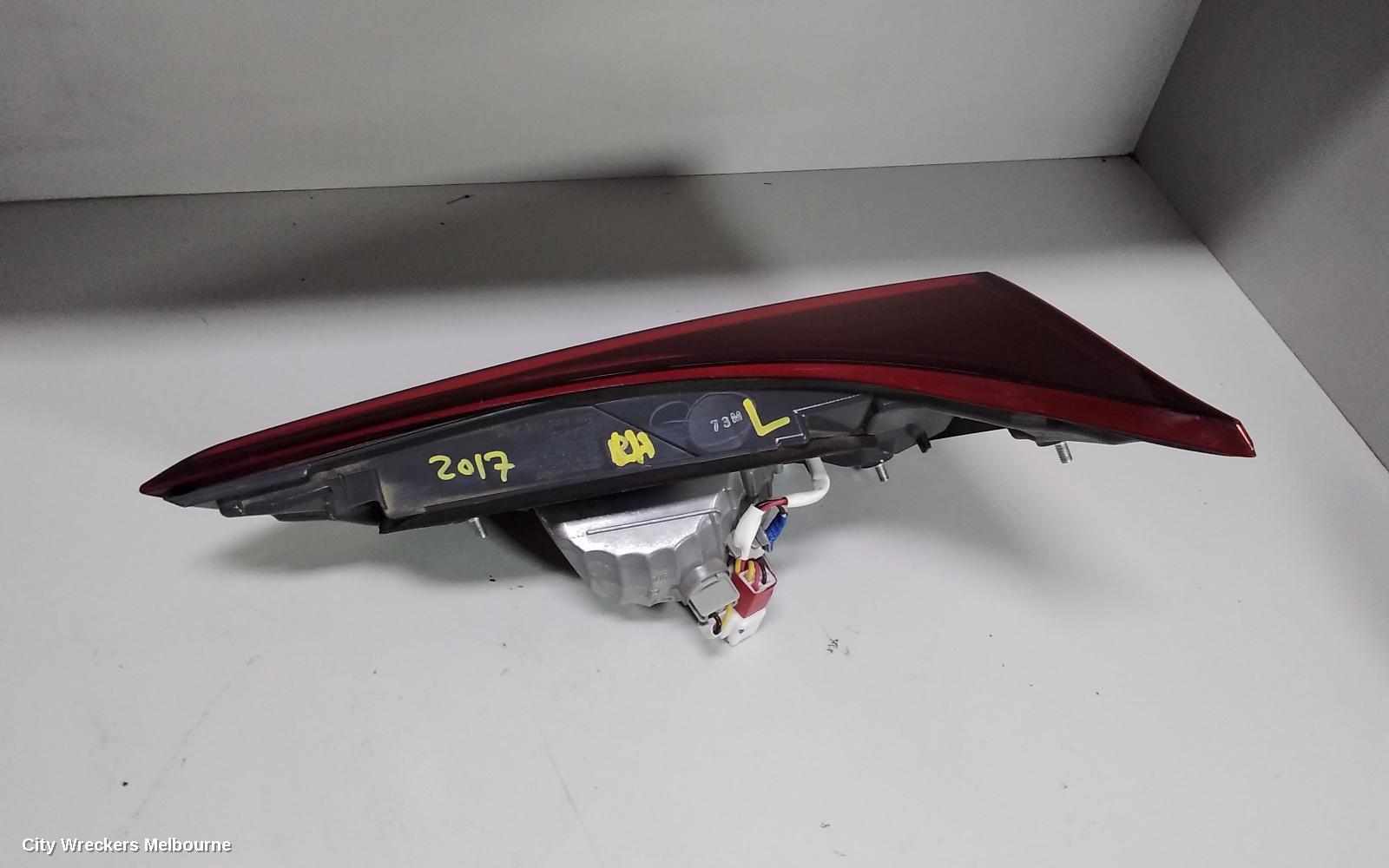 TOYOTA COROLLA REAR GARNISH, TAILGATE LAMP (LH SIDE), ZRE182R/ZWE186R, HATCH, 03/2015 - 06/2018 - Image 3