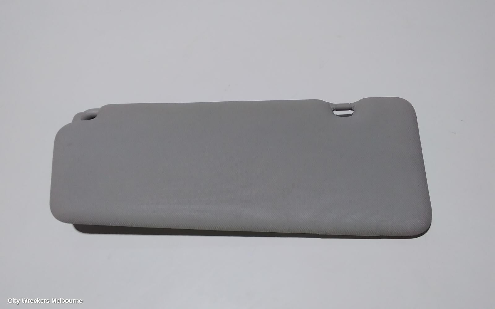 RENAULT CLIO SUNVISOR, X98, 09/2013 - 10/2019 - Image 3
