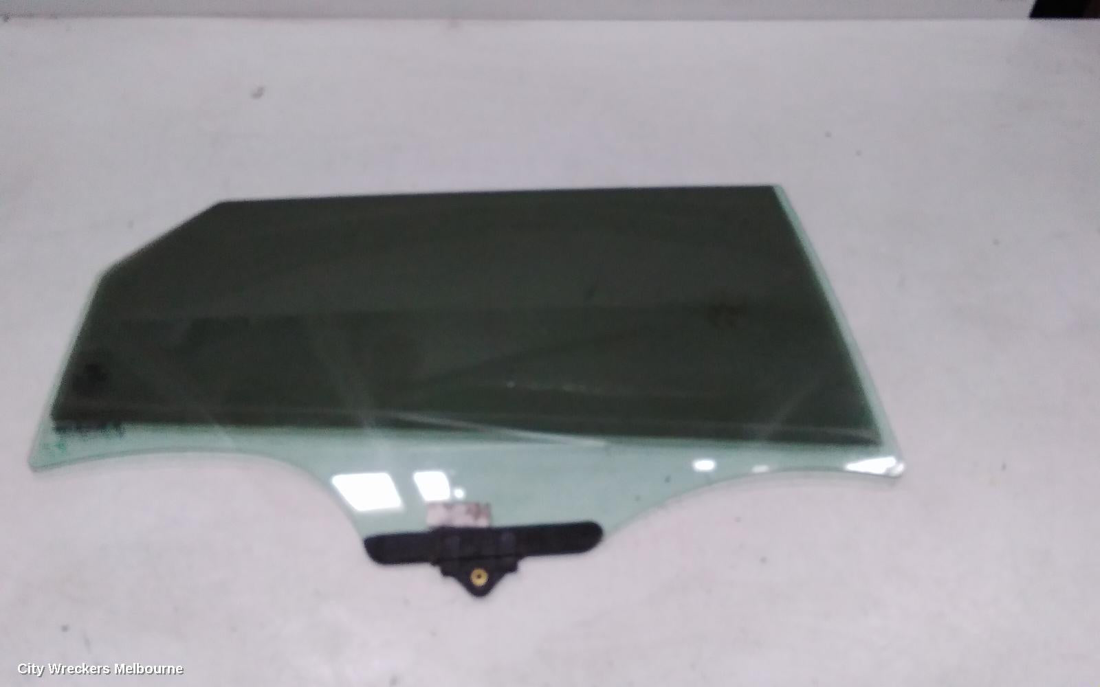 HYUNDAI TUCSON RIGHT REAR DOOR WINDOW, TL, 06/2015 - 01/2021 - Image 2