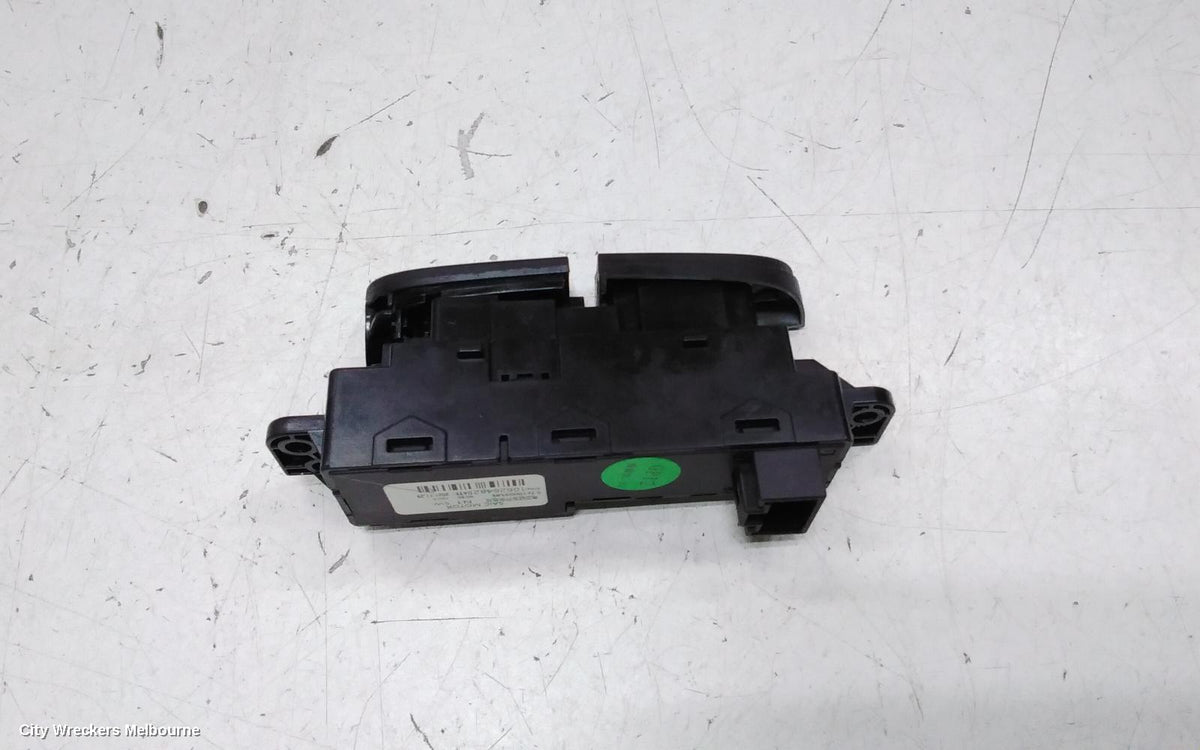 MG ZS COMBINATION SWITCH, ELEC PARK BRAKE SWITCH, AZS1, 09/2017 - 06/2025 - Image 2