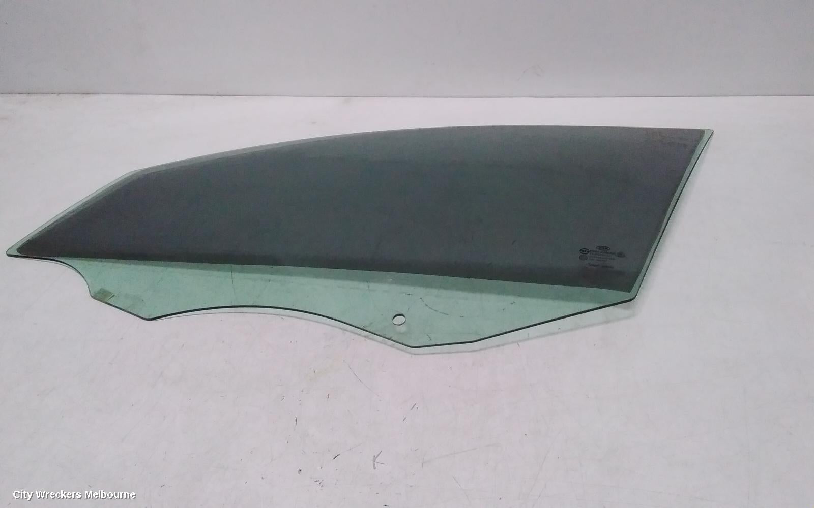 KIA SORENTO LEFT FRONT DOOR WINDOW, XM, 10/2009 - 09/2012 - Image 2