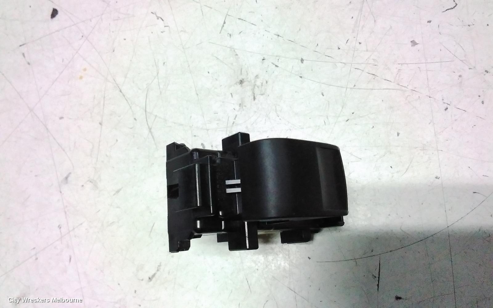 TOYOTA YARIS PWR DR WIND SWITCH, LH FRONT, NCP9#, 10/2005 - 07/2011 - Image 2