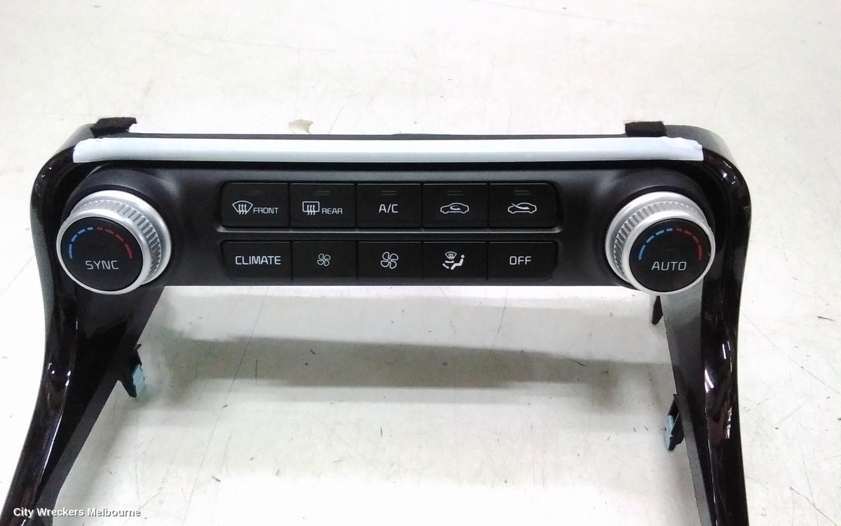 KIA STINGER HEATER/AC CONTROLS, DUAL ZONE CLIMATE CONTROL, W/ SYNC BUTTON, CK, 06/2017 - 04/2023 - Image 2