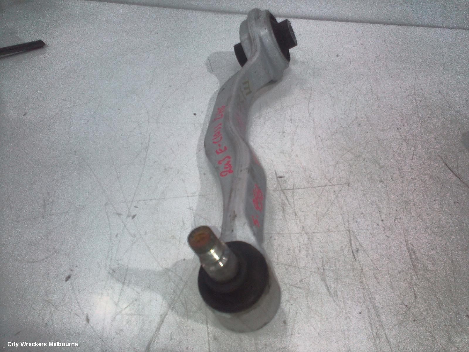 MERCEDES E CLASS LEFT FRONT LOWER CONTROL ARM, W211, 08/2002 - 08/2009 - Image 3