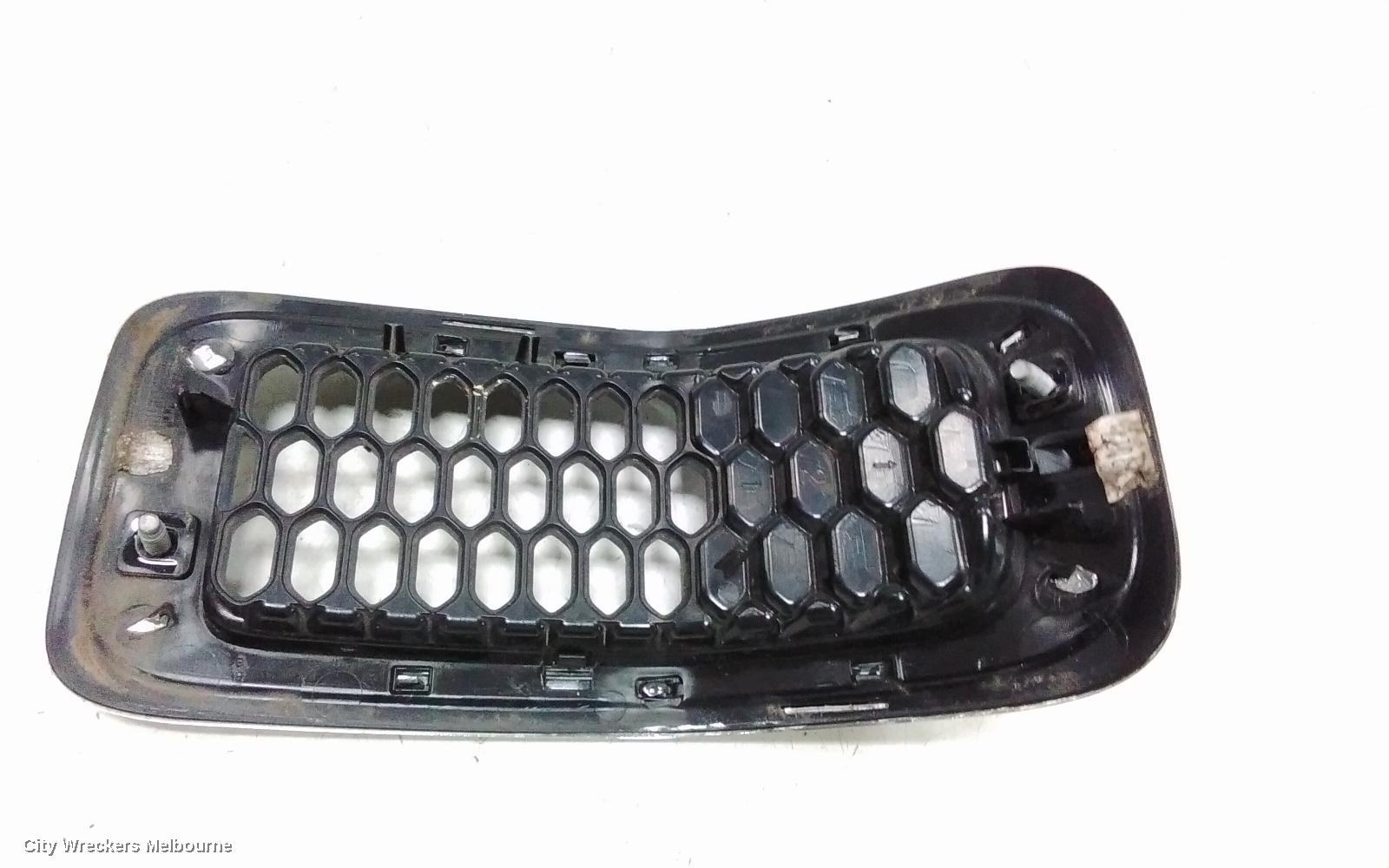JEEP CHEROKEE GRILLE, RADIATOR GRILLE, KL, SPORT/LIMITED/LONGITUDE, CHROME, 02/2014 - 03/2018 - Image 2
