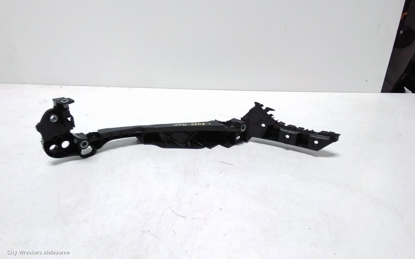VOLKSWAGEN GOLF, GEN 6, 10/2008 - 12/2015, RH HEADLIGHT BRAKET: 113214 - Image 2