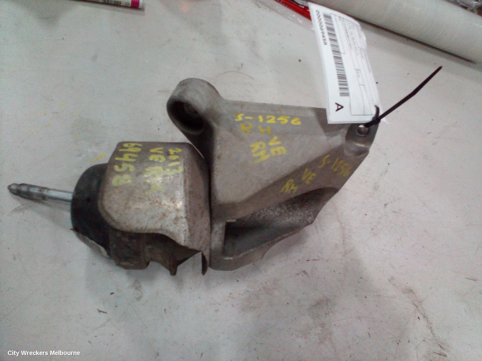 HOLDEN COMMODORE MOUNT, ENGINE MOUNT, LEFT, 3.0 V6, SIDI, LF1/LFW, VE, 08/2009 - 05/2013 - Image 2