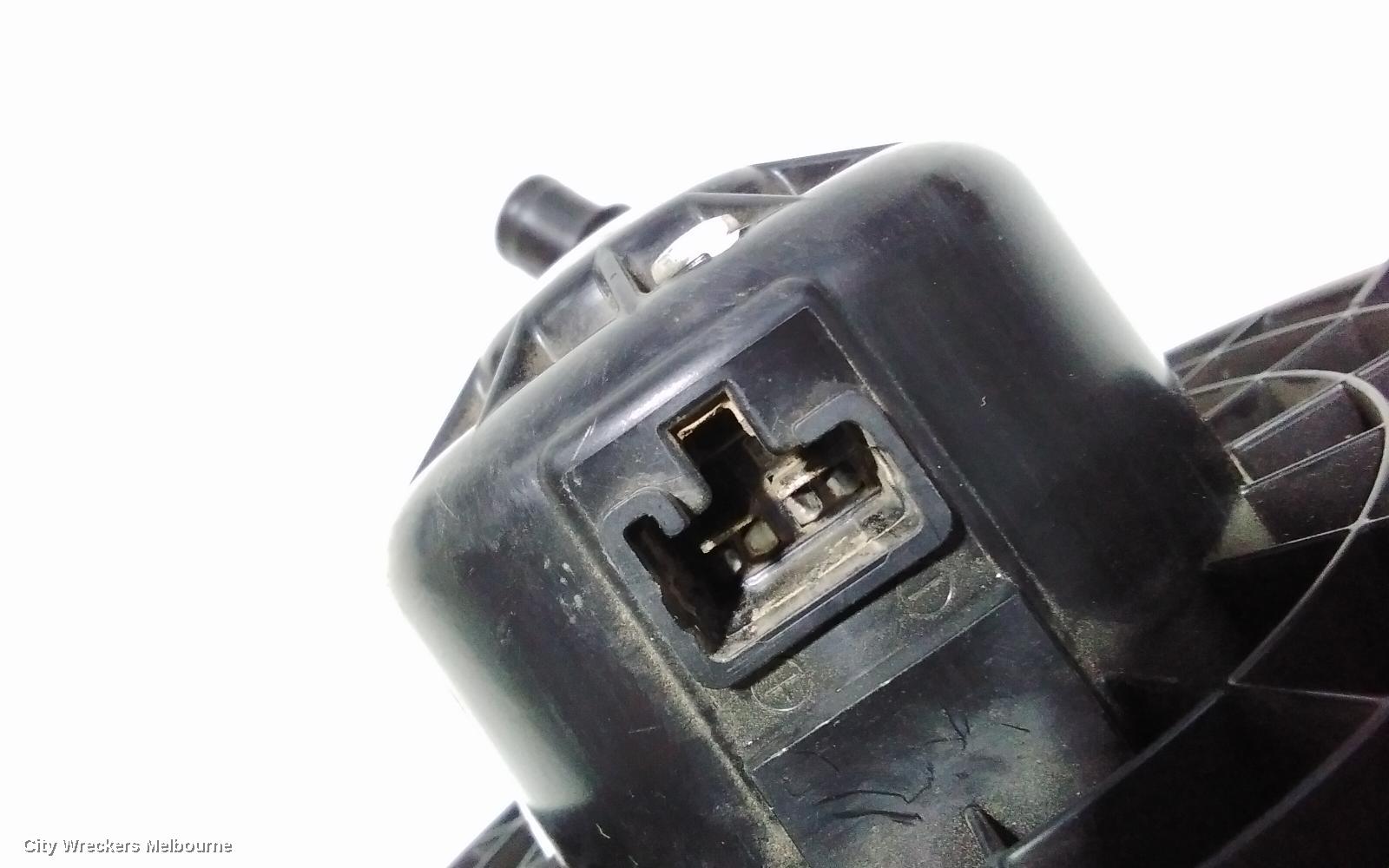 MITSUBISHI TRITON HEATER FAN MOTOR, MQ-MR, FRONT, 03/2015 - 10/2021 - Image 3