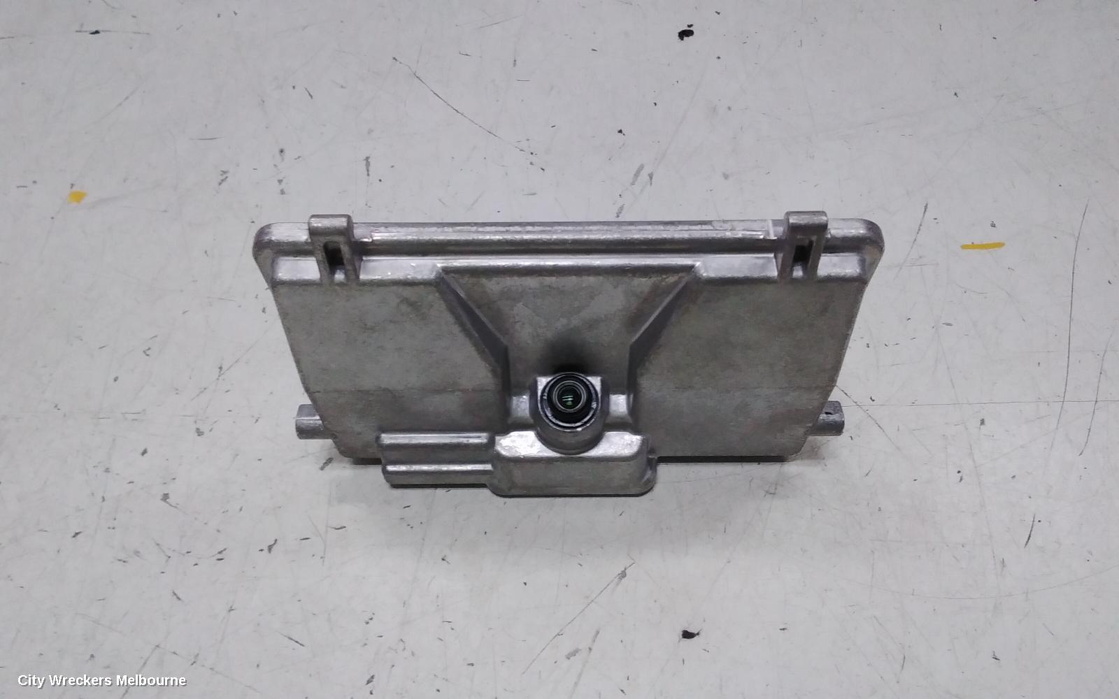 PORSCHE MACAN REVERSE CAMERA, 95B, FRONT CAMERA (WINDSCREEN MOUNTED), 08/2018 - 04/2021 - Image 2