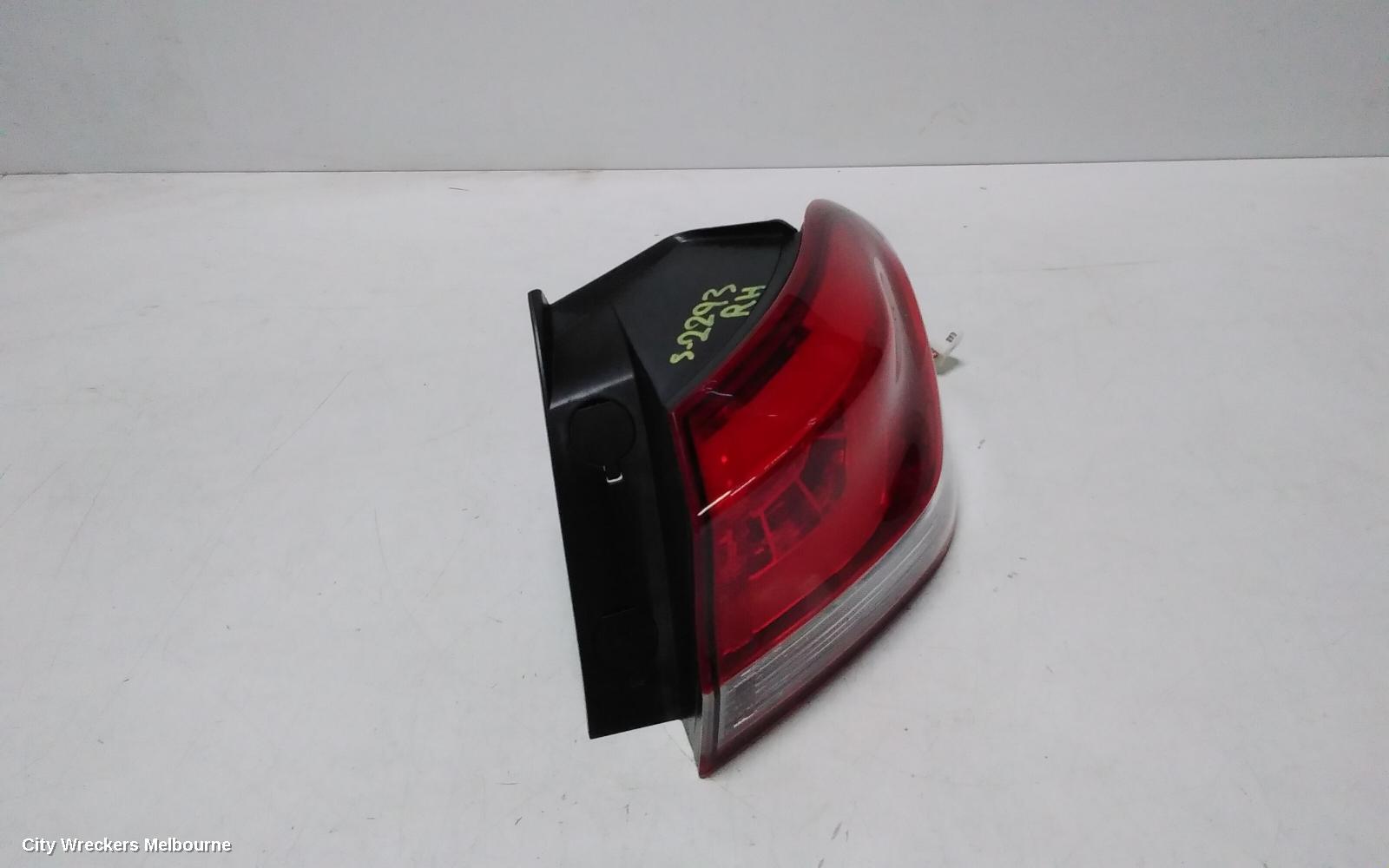 HYUNDAI I30 RIGHT TAILLIGHT, IN BODY, PD, HATCH (S.KOREA VIN KMHH), STANDARD, LED TYPE, 03/2017 ONWARDS - Image 3