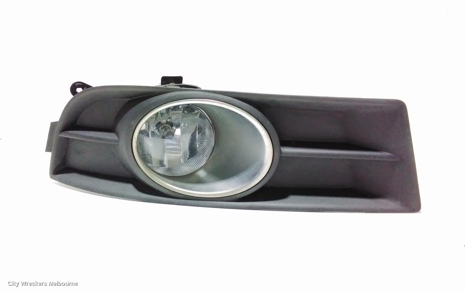 HOLDEN CRUZE RIGHT INDICATOR/FOG/SIDE, BUMPER FOGLAMP, JG-JH, 03/2009 - 12/2014 - Image 1