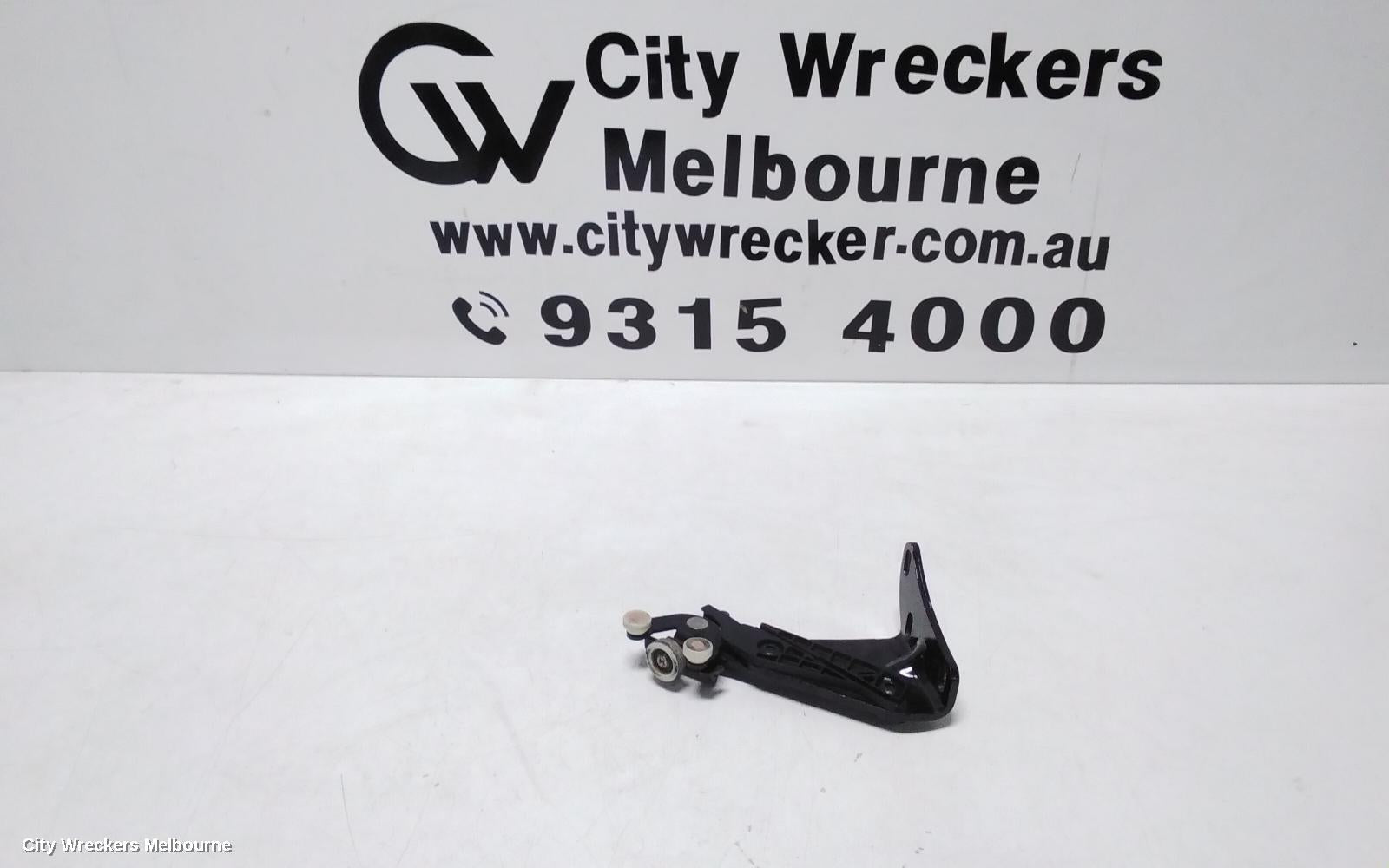 VOLKSWAGEN TRANSPORTER, T6, 07/2015 - 08/2024, 7H0 843 398 // 7E0843398D ~ RHR SLIDING DOOR LOWER BOTTOM HINGE AND ROLLER GUIDE: 110357 - Image 1