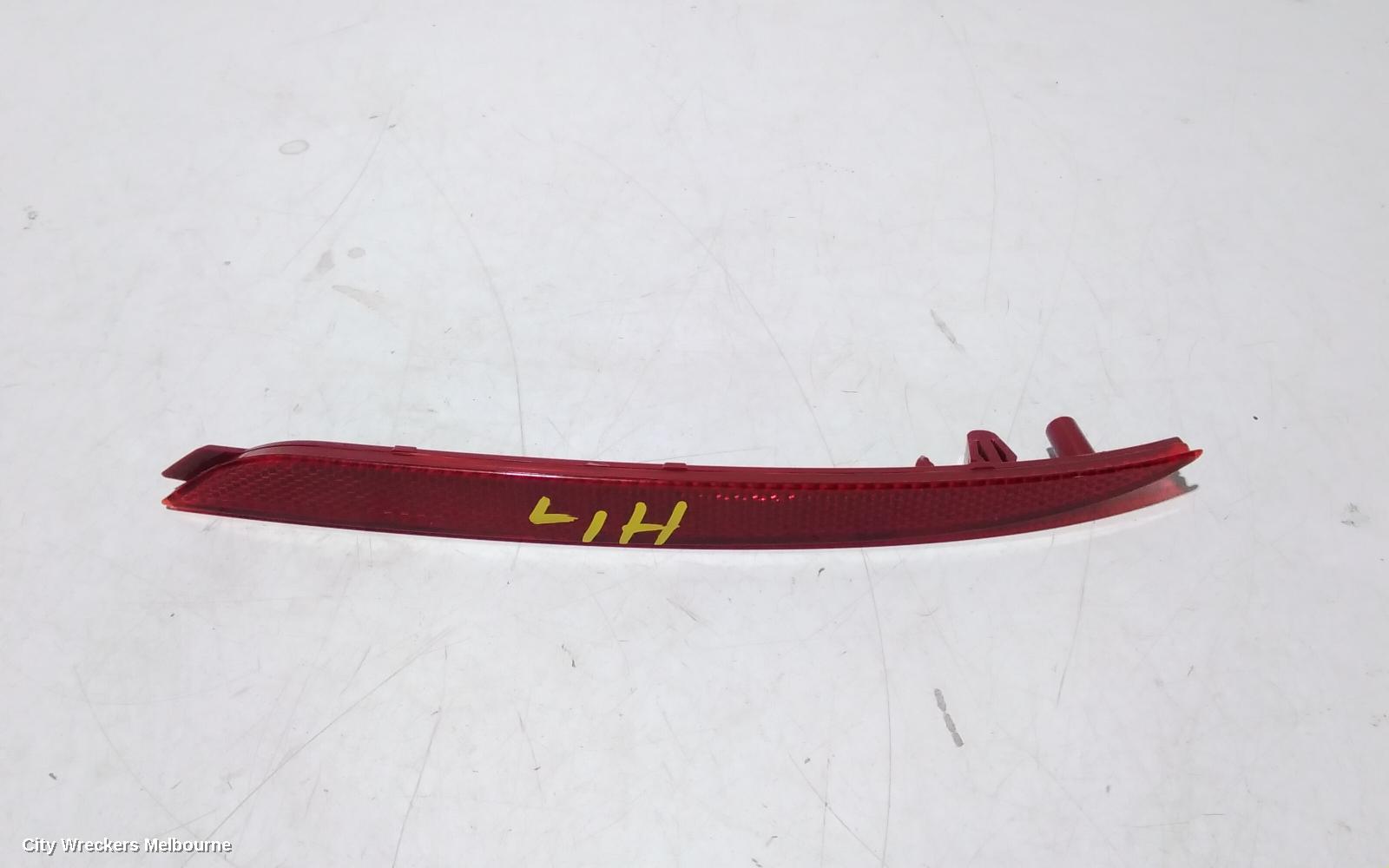 HOLDEN COMMODORE, VF, 05/2013 - 12/2017, LH REA BAR REFLECTOR: 95494 - Image 1