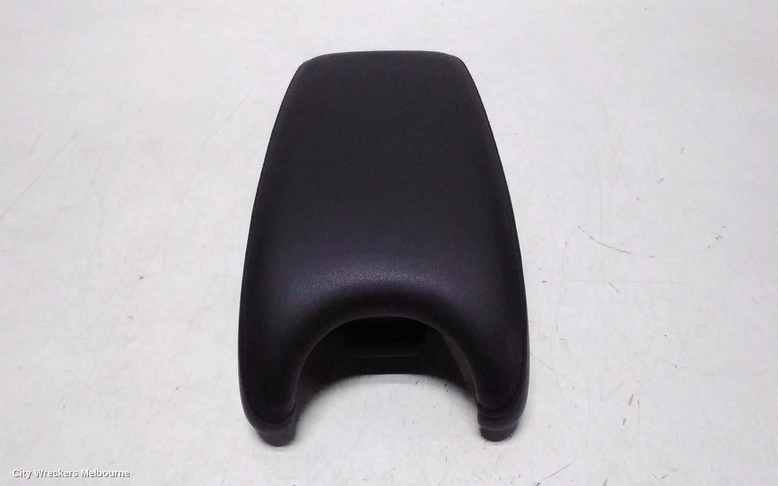 HONDA HRV CONSOLE, RU, 12/2014 - 10/2021 - Image 2