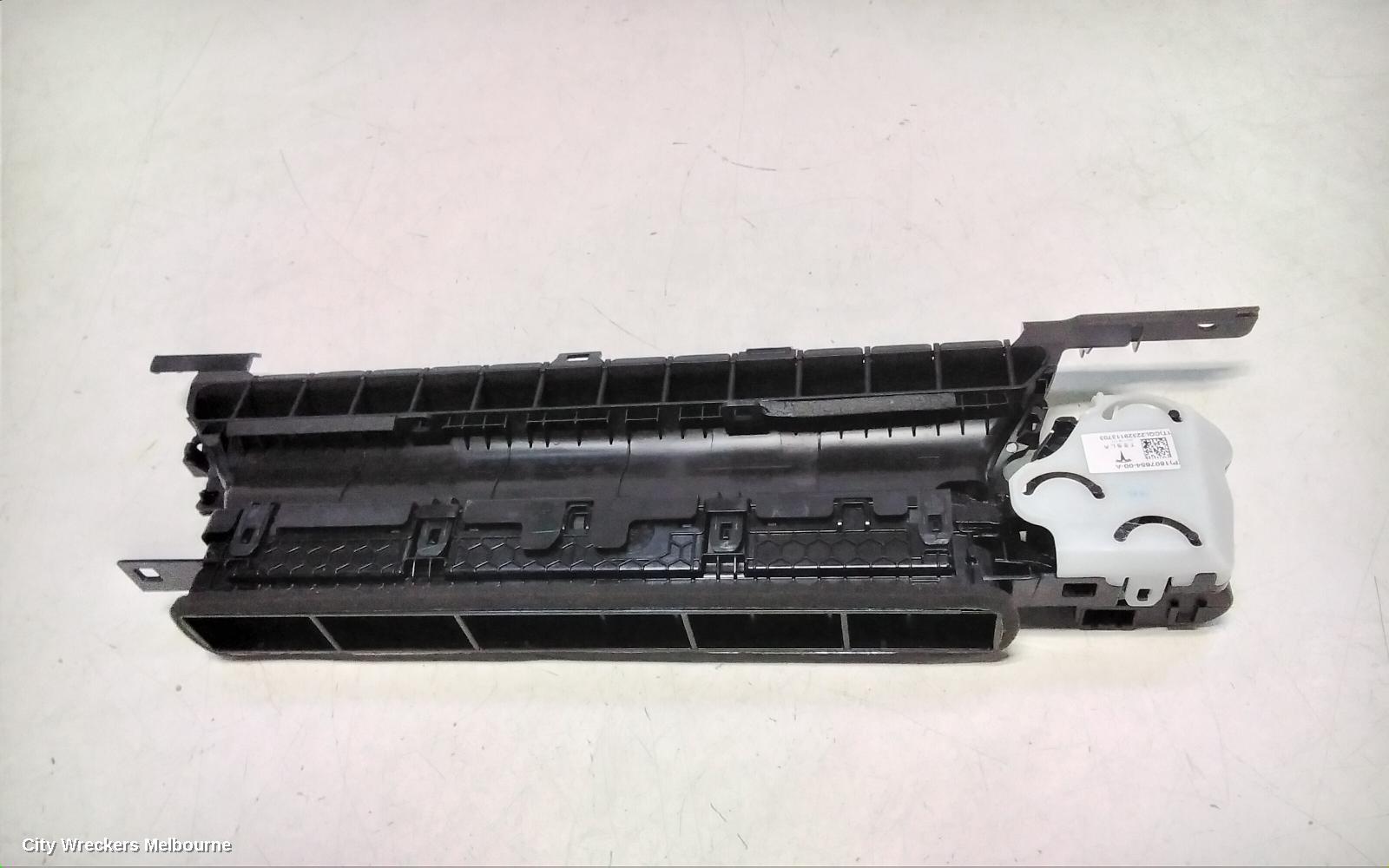 TESLA MODEL 3, 1ST GEN, 06/2019 ONWARDS, DASH AIRVENT -P-1807654-00-A: 121566 - Image 3