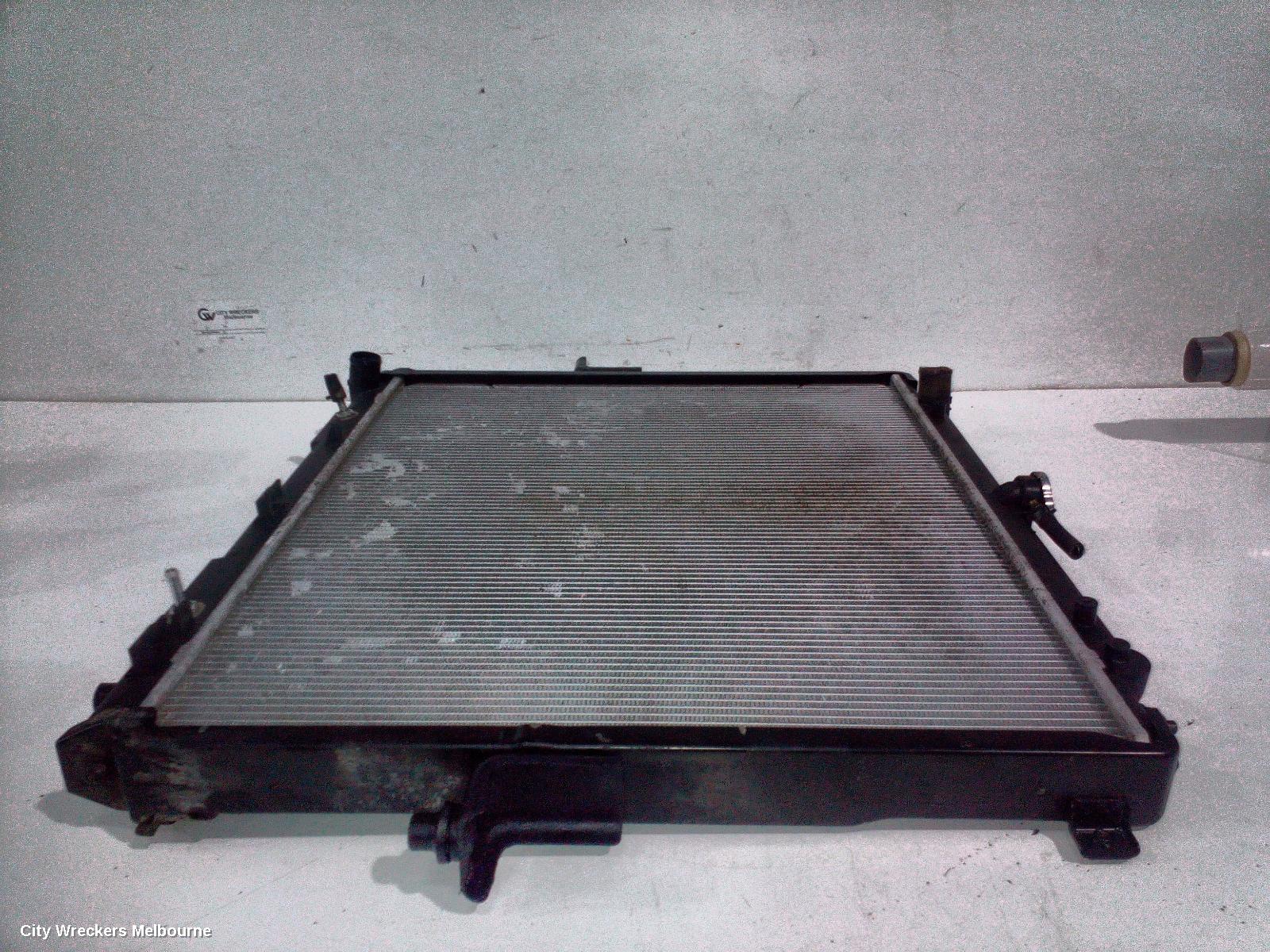 NISSAN NAVARA RADIATOR, D40 (VIN VSK), AUTO, 2.5, YD25, DIESEL, 09/2005 - 08/2015 - Image 2