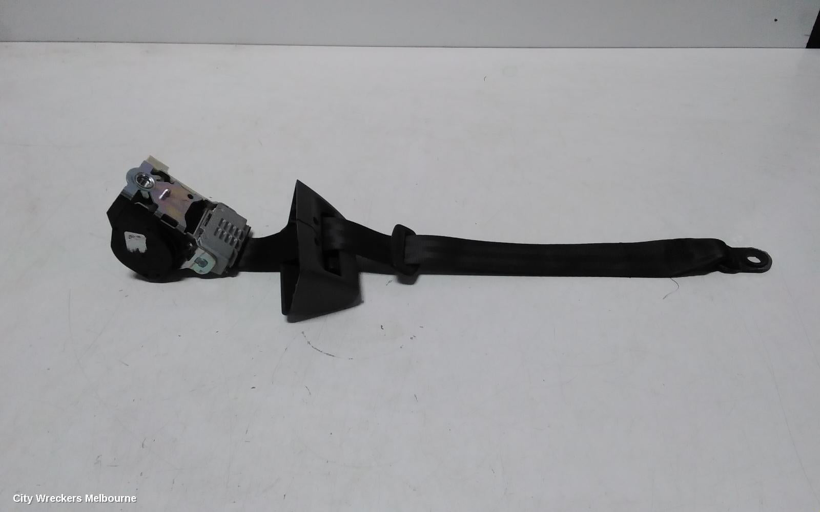 VOLKSWAGEN AMAROK SEATBELT/STALK, CENTRE REAR, SEAT BELT ONLY, 2H, 10/2010 - 09/2022 - Image 1