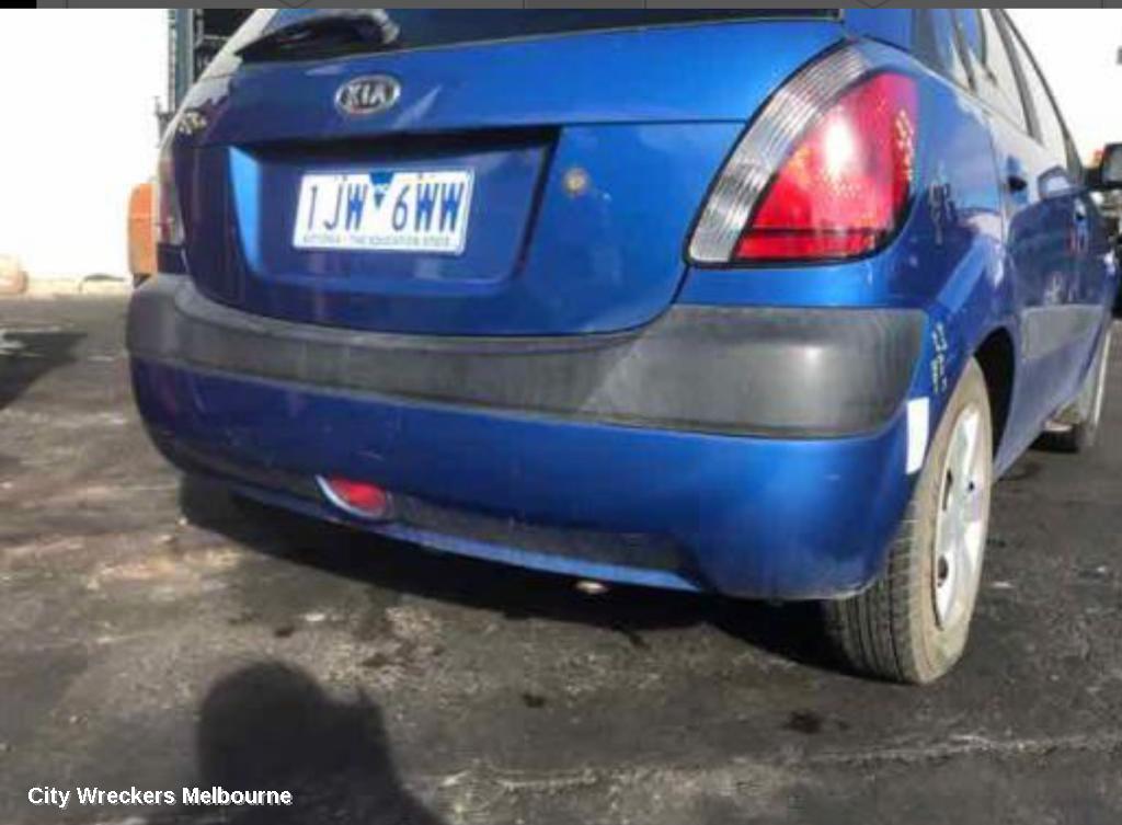 KIA RIO REAR BUMPER, JB, HATCH, BUMPER REFLECTOR (CENTRE), 05/2005 - 07/2009 - Image 1