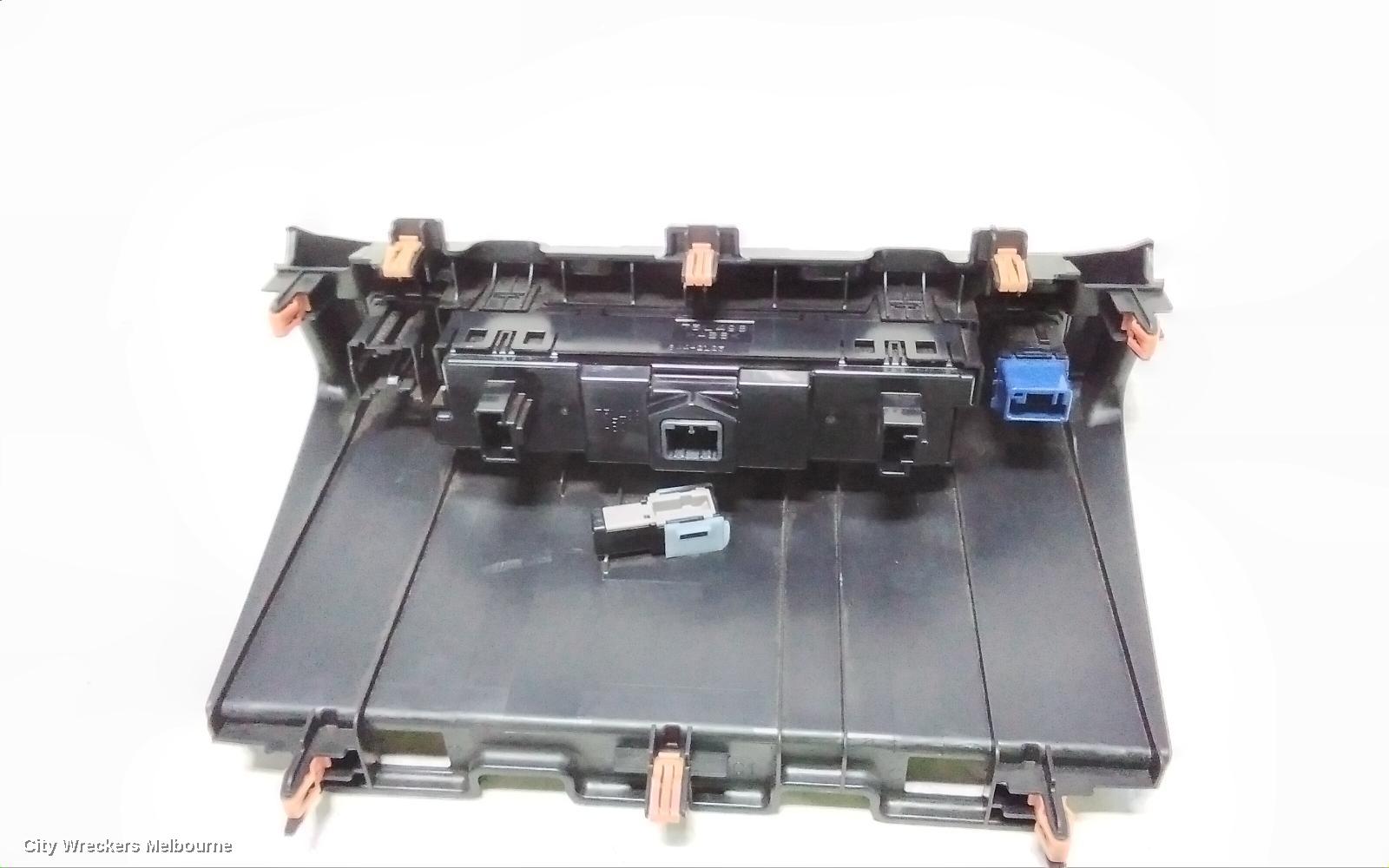 TOYOTA RAV4, XA50, 11/2018 - 12/2025, SEAT HEATED  SWITCH: 116464 - Image 3
