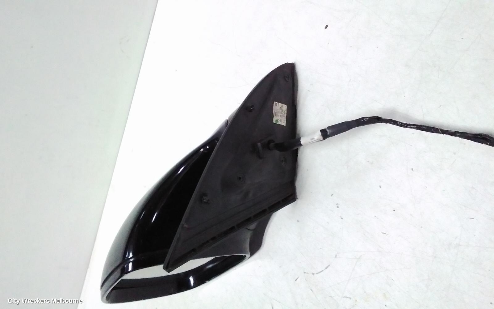 AUDI Q7 LEFT DOOR MIRROR, 4L, MANUAL FOLD, W/ INDICATOR, NON MEMORY & NO LANE CHANGE ASSIST TYPE, 09/2006 - 09/2009 - Image 2