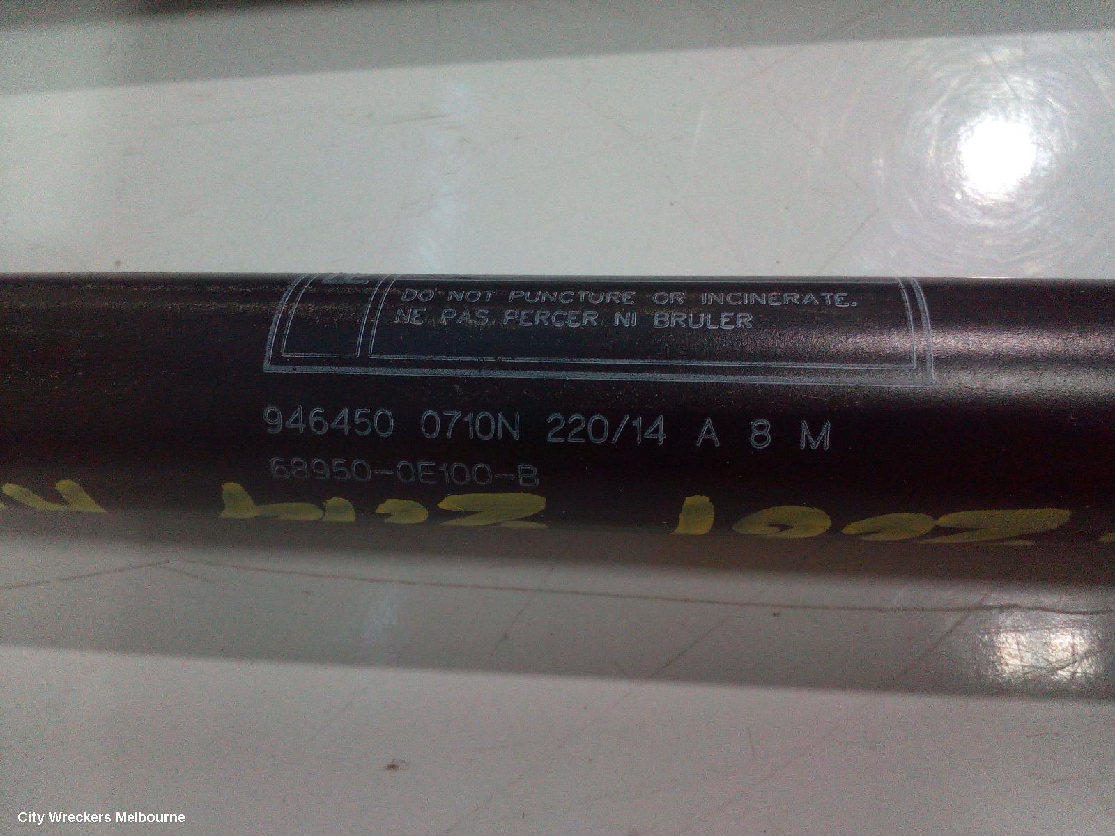 TOYOTA KLUGER HATCH STRUT, TAILGATE STRUT (PAIR), NON POWER LIFT TYPE, GSU50/GSU55, 12/2013 - 02/2021 - Image 3