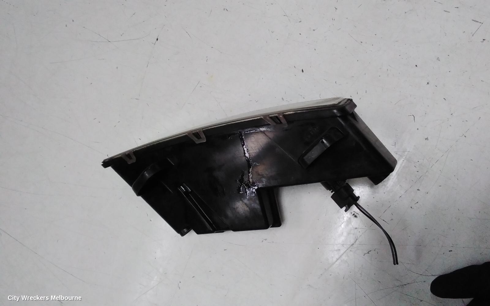 HOLDEN COMMODORE LEFT INDICATOR/FOG/SIDE, BUMPER FOGLAMP SURROUND, VF, CALAIS/CALAIS-V, 05/2013 - 12/2017 - Image 3