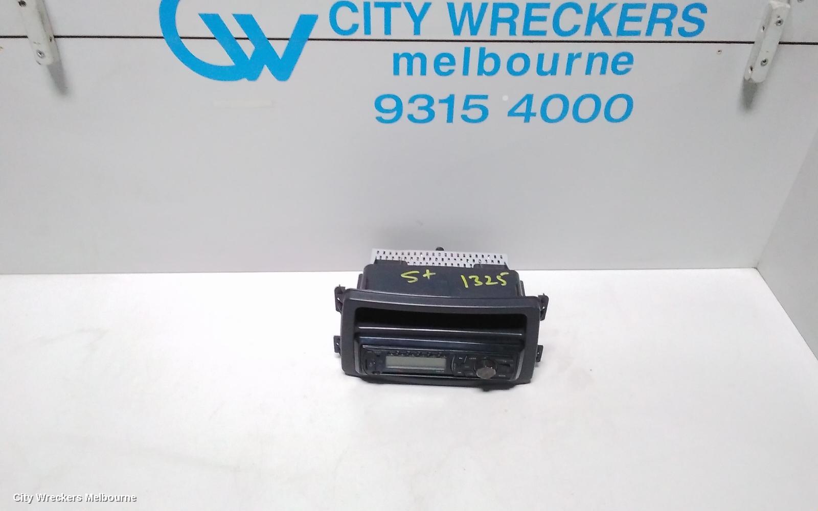 MERCEDES VITO RADIO/CD/DVD/SAT/TV, CD PLAYER, 639, 04/2004 - 01/2011 - Image 1