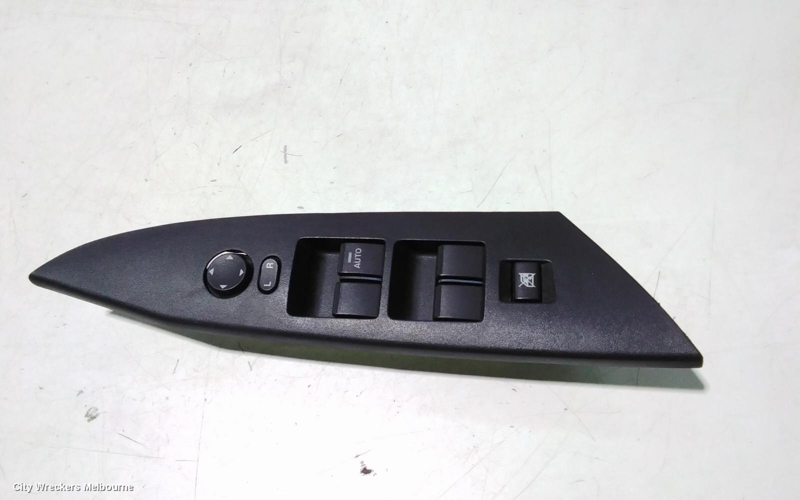 MAZDA 3 PWR DR WIND SWITCH, RH FRONT (MASTER SWITCH), NON FOLDING TYPE, BL, 04/2009 - 10/2013 - Image 2