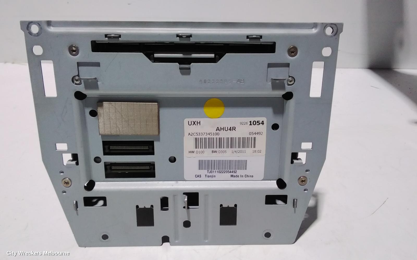 HOLDEN COMMODORE RADIO/CD/DVD/SAT/TV, DISPLAY/CONTROL PANEL ONLY, SINGLE DISC CD PLAYER, W/ SAT NAV, VE, HSV/CALAIS/SSV, 09/2009 - 04/2013 - Image 2