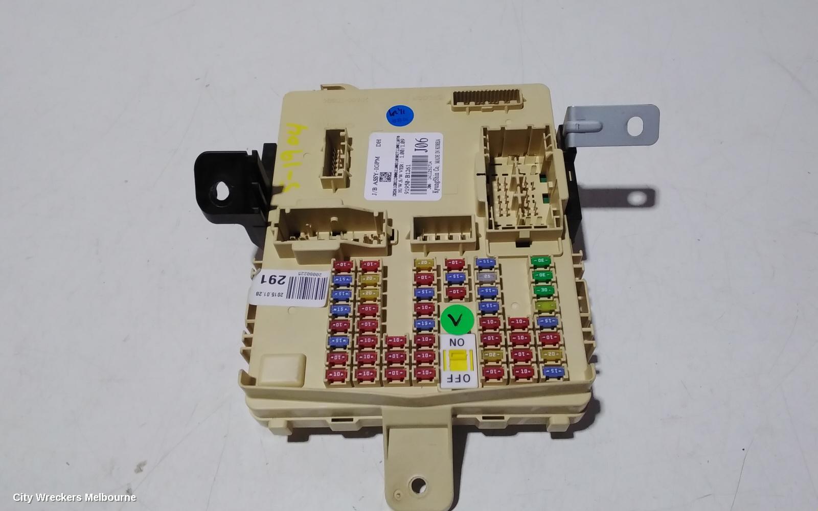 HYUNDAI GENESIS FUSE BOX, UNDER DASH, DH, 11/2014 - 01/2018 - Image 2