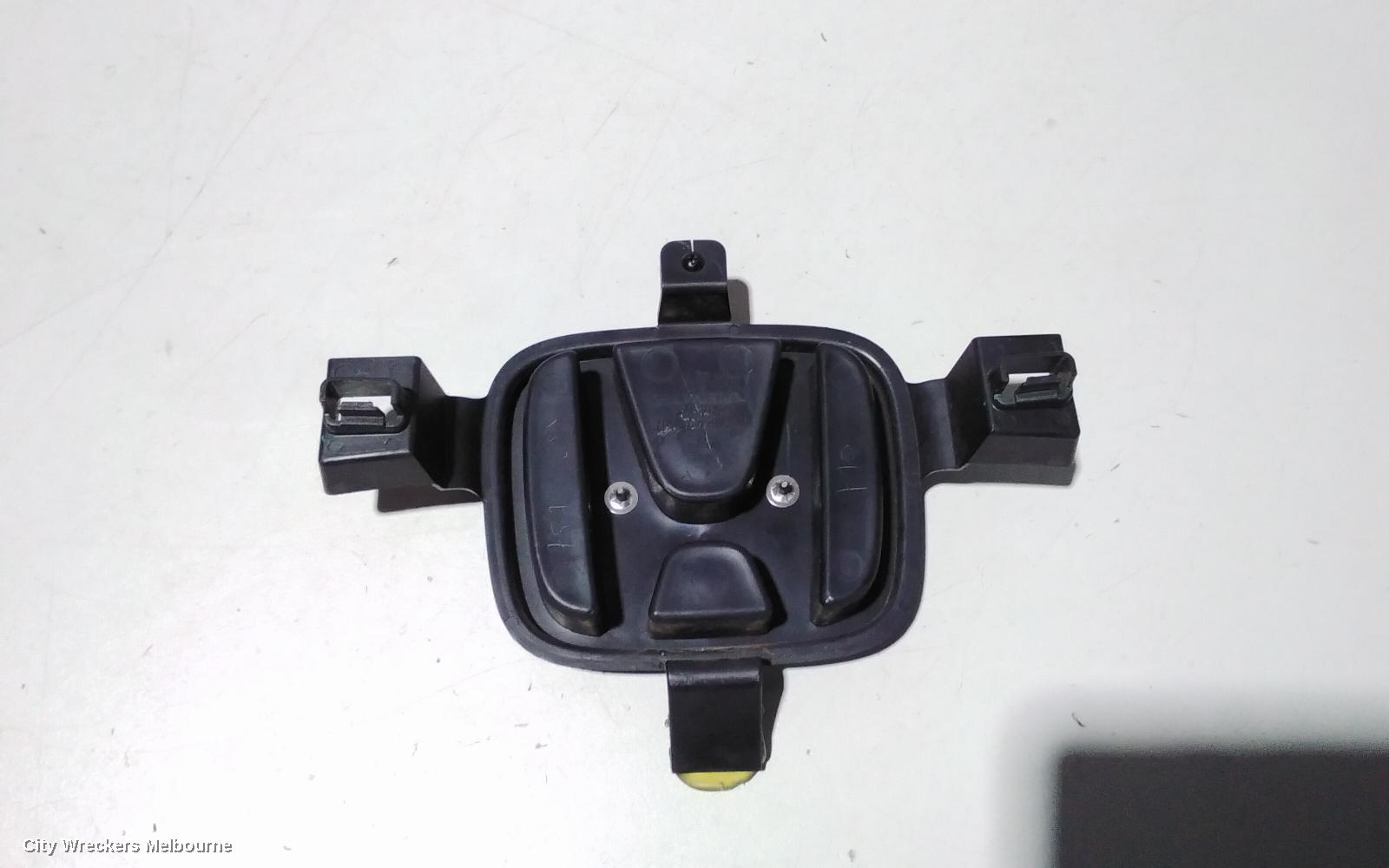 HONDA CIVIC, 10TH GEN, 05/2016 - 08/2021, EMBLEM : 79806 - Image 3