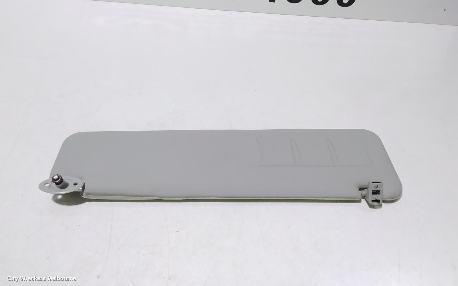 TOYOTA HIACE SUNVISOR, TRH/KDH, LH SIDE, SLWB, 03/2005 - 04/2019 - Image 3