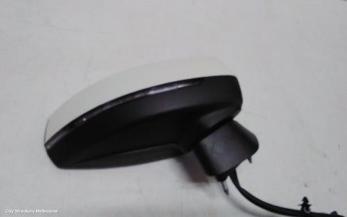 AUDI A3 RIGHT DOOR MIRROR, 8V, A3, SEDAN, MANUAL FOLD, NON LANE CHANGE ASSIST TYPE (6XC/7Y0), 11/2013 - 10/2020 - Image 1