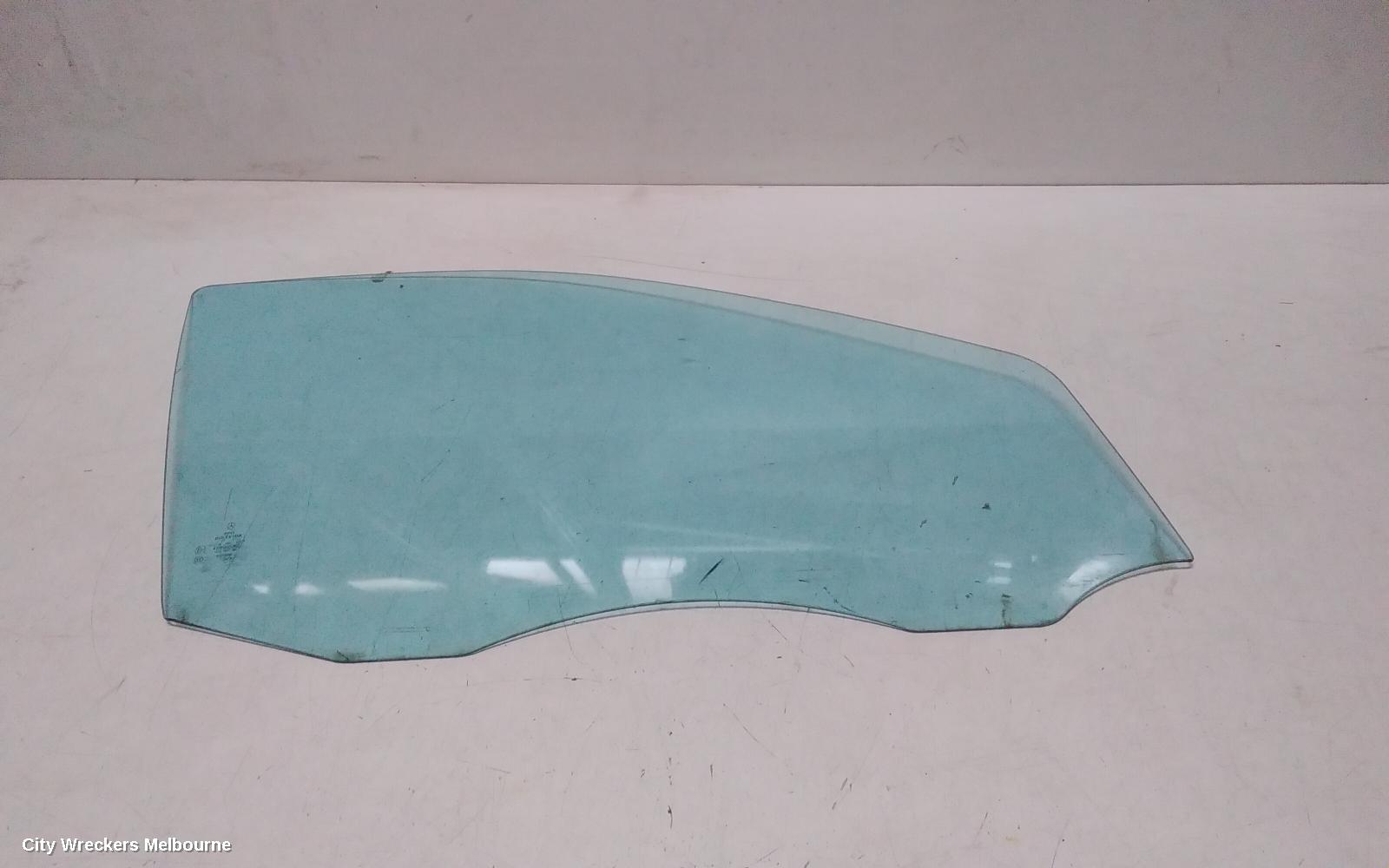 MERCEDES C CLASS RIGHT FRONT DOOR WINDOW, W203/S203, SEDAN/WAGON (CLAMP TO REG TYPE), 11/2000 - 06/2007 - Image 1