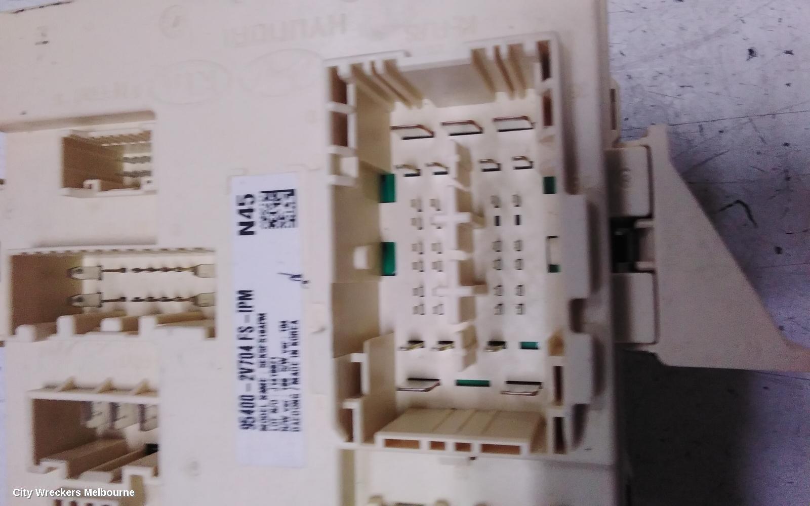 HYUNDAI VELOSTER FUSE BOX, UNDER DASH, FS, 10/2011 - 02/2018 - Image 3