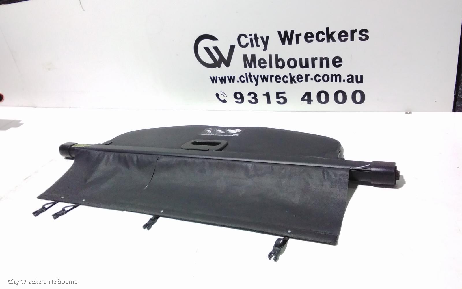 JEEP CHEROKEE PARCEL SHELF CARGO BLIND, CARGO BLIND, KL, 02/2014 - 11/2022 - Image 2