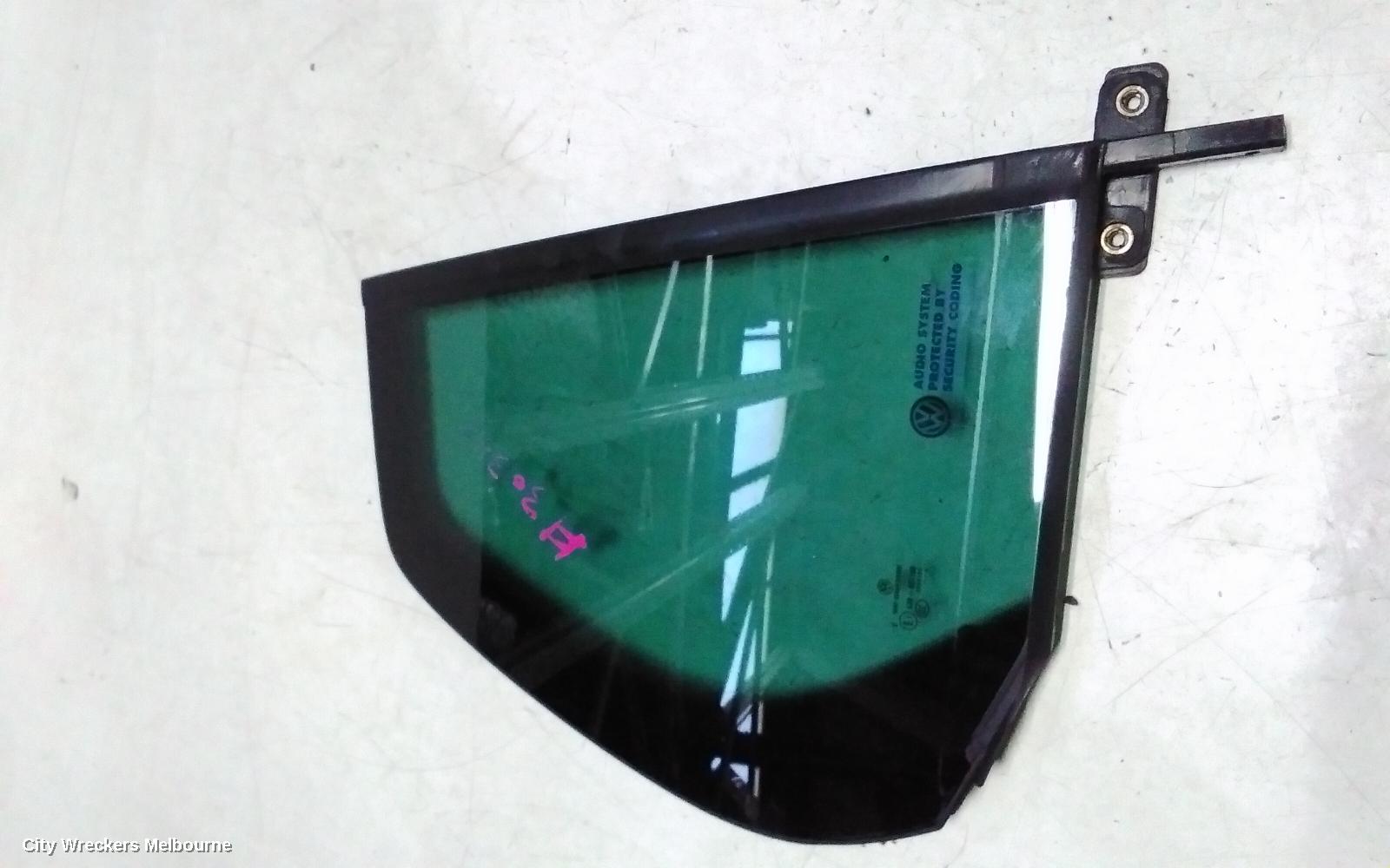 VOLKSWAGEN GOLF RIGHT REAR 1/4 DOOR GLASS, GEN 6, 5DR HATCH, 10/2008 - 03/2013 - Image 1